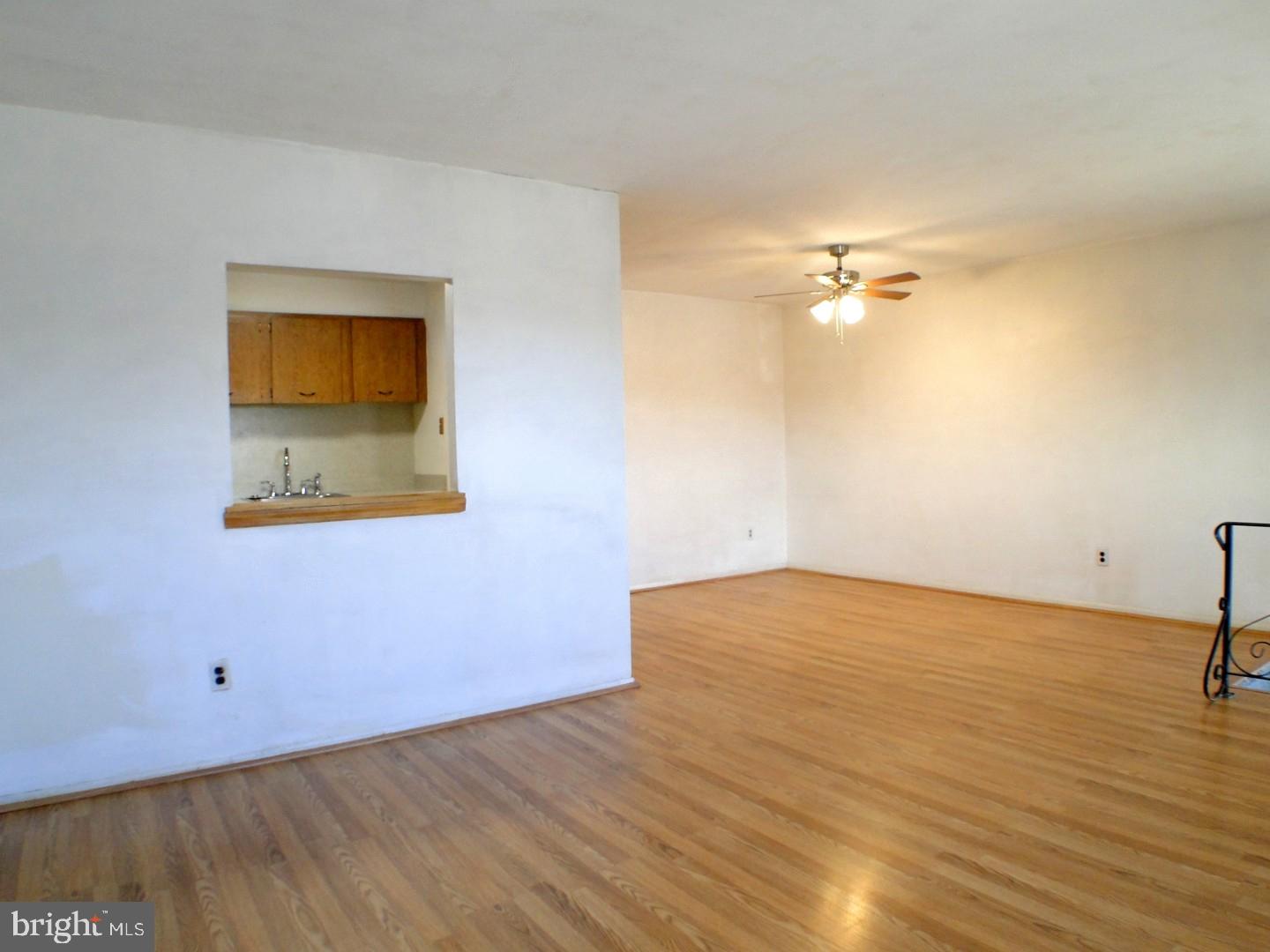 3544 Kyle Road Philadelphia, PA 19154 - Photo 6 of 22 Dining Room