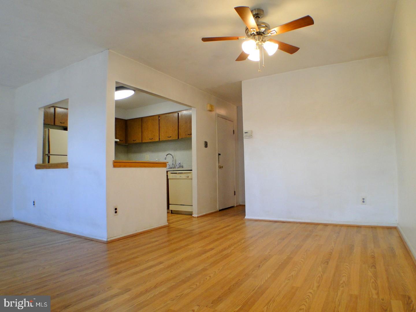 3544 Kyle Road Philadelphia, PA 19154 - Photo 7 of 22 Dining Room