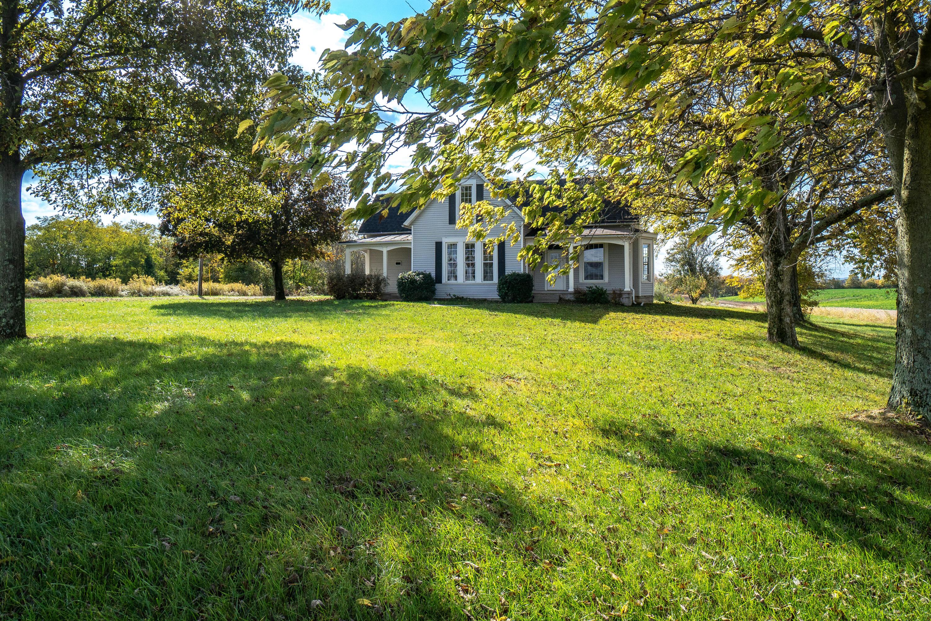 11301 Tarlton Road Circleville, OH 43113 - Photo 6 of 53 f8_11301_Tarlton_Rd_005