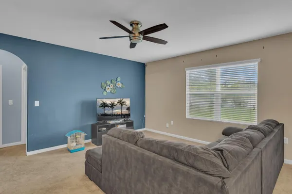 $490,000 | 1615 Lexington Square Southwest, Vero Beach, FL 32962