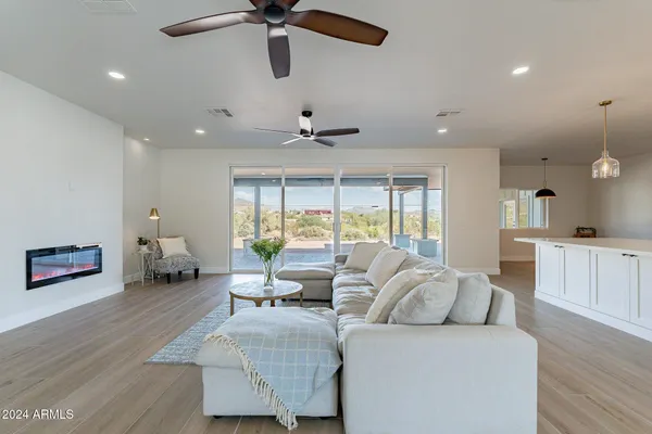 $1,095,000 | 3909 South Veronica Lane, Gold Canyon, AZ 85118