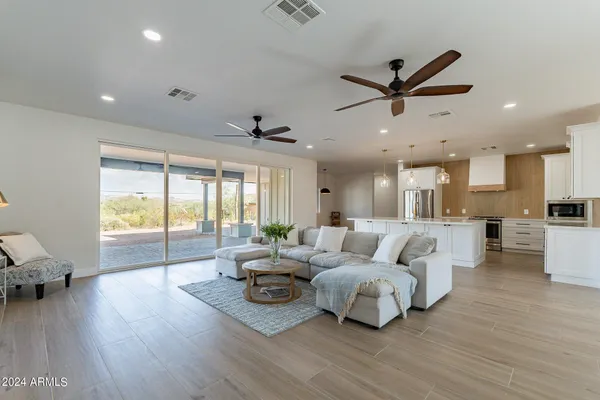 $1,095,000 | 3909 South Veronica Lane, Gold Canyon, AZ 85118