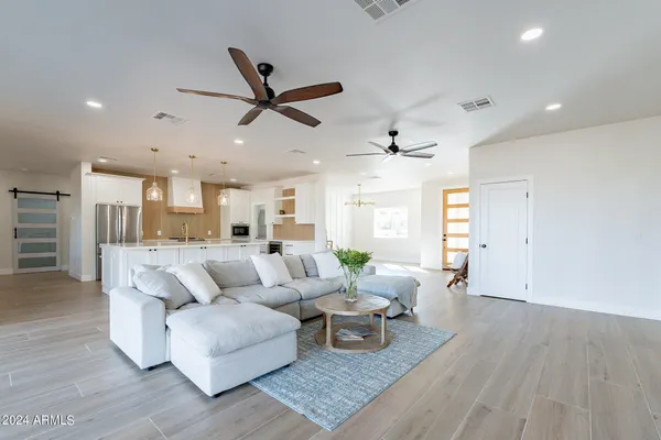 $1,095,000 | 3909 South Veronica Lane, Gold Canyon, AZ 85118