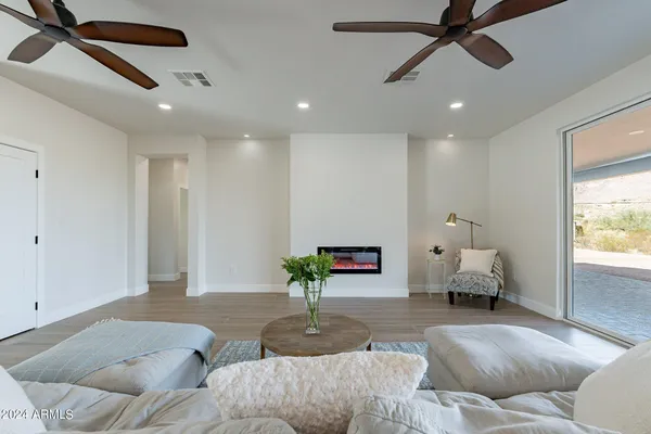 $1,095,000 | 3909 South Veronica Lane, Gold Canyon, AZ 85118