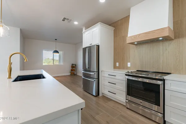 $1,095,000 | 3909 South Veronica Lane, Gold Canyon, AZ 85118