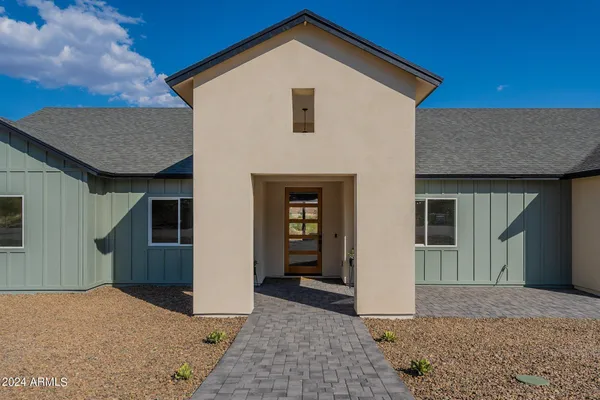 $1,095,000 | 3909 South Veronica Lane, Gold Canyon, AZ 85118