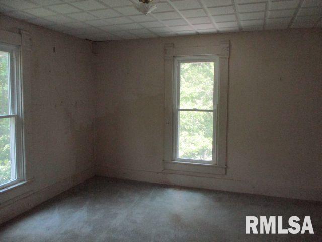 324 South 10th Street Hamilton, IL 62341 - Photo 11 of 28 Gallery Image 11