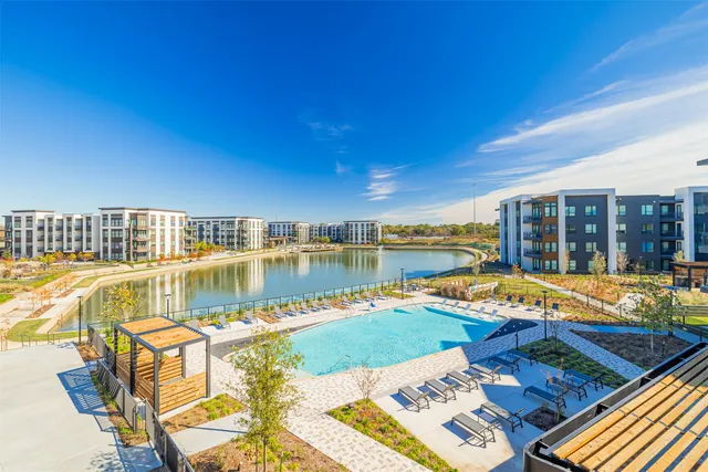 $2,303 | 10505 Deerwood Road, Unit 134, Houston, TX 77042