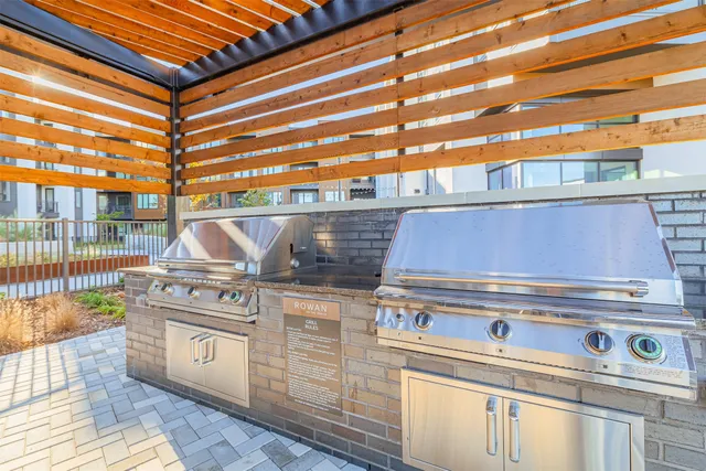 $2,303 | 10505 Deerwood Road, Unit 134, Houston, TX 77042