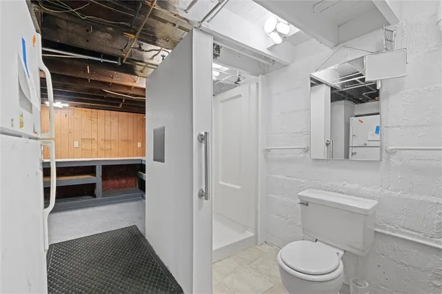 $225,000 | 180 Center Street, Springdale, PA 15144