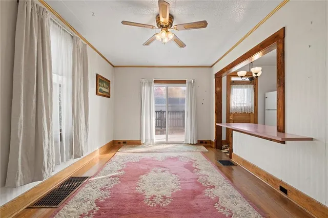 $225,000 | 180 Center Street, Springdale, PA 15144