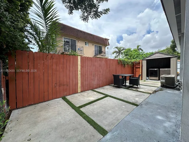 $1,848 | 2550 Southwest 9th Street, Unit A, Miami, FL 33135