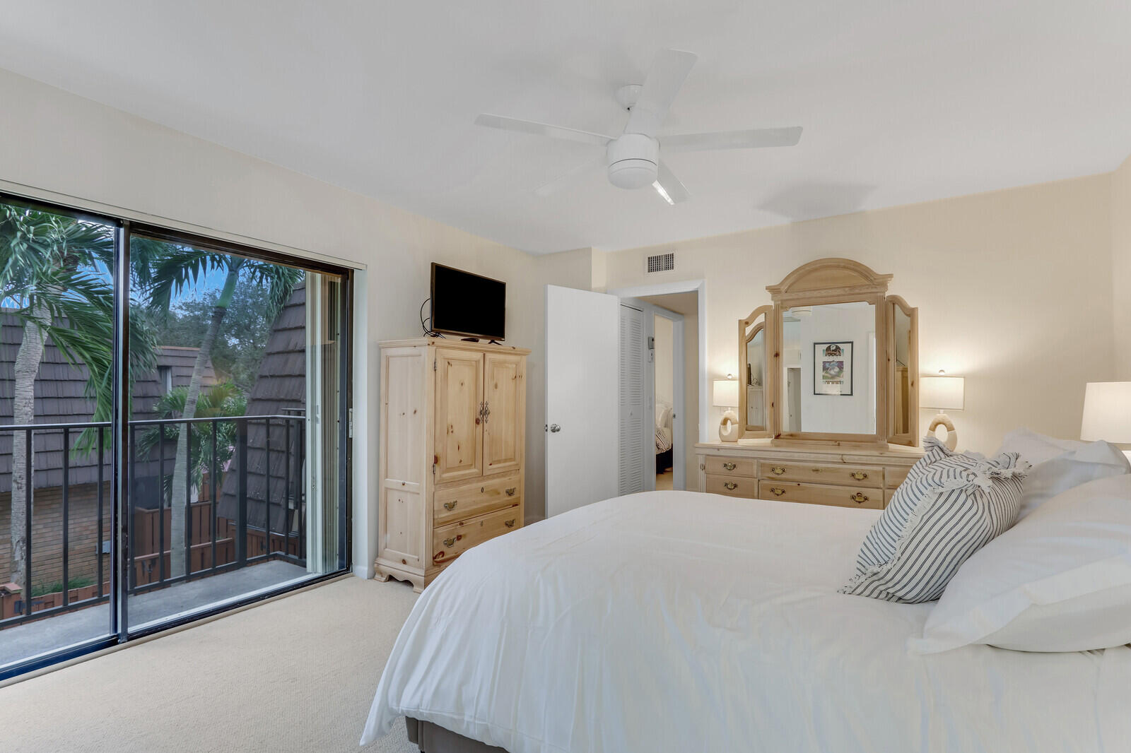 1138 11th Court Jupiter, FL 33477 - Photo 17 of 36 27_Image_27_mls