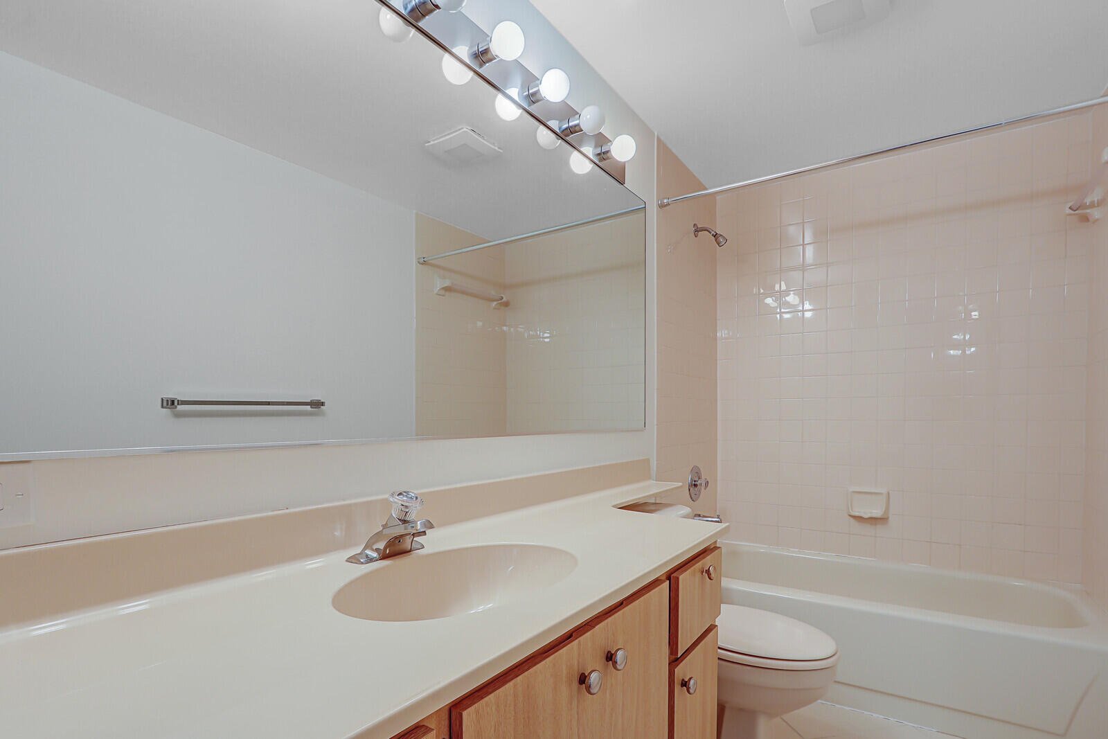 1138 11th Court Jupiter, FL 33477 - Photo 23 of 36 24_Image_24_mls