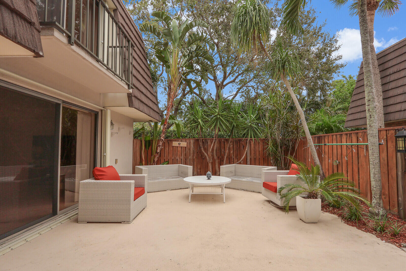 1138 11th Court Jupiter, FL 33477 - Photo 28 of 36 17_Image_17_mls