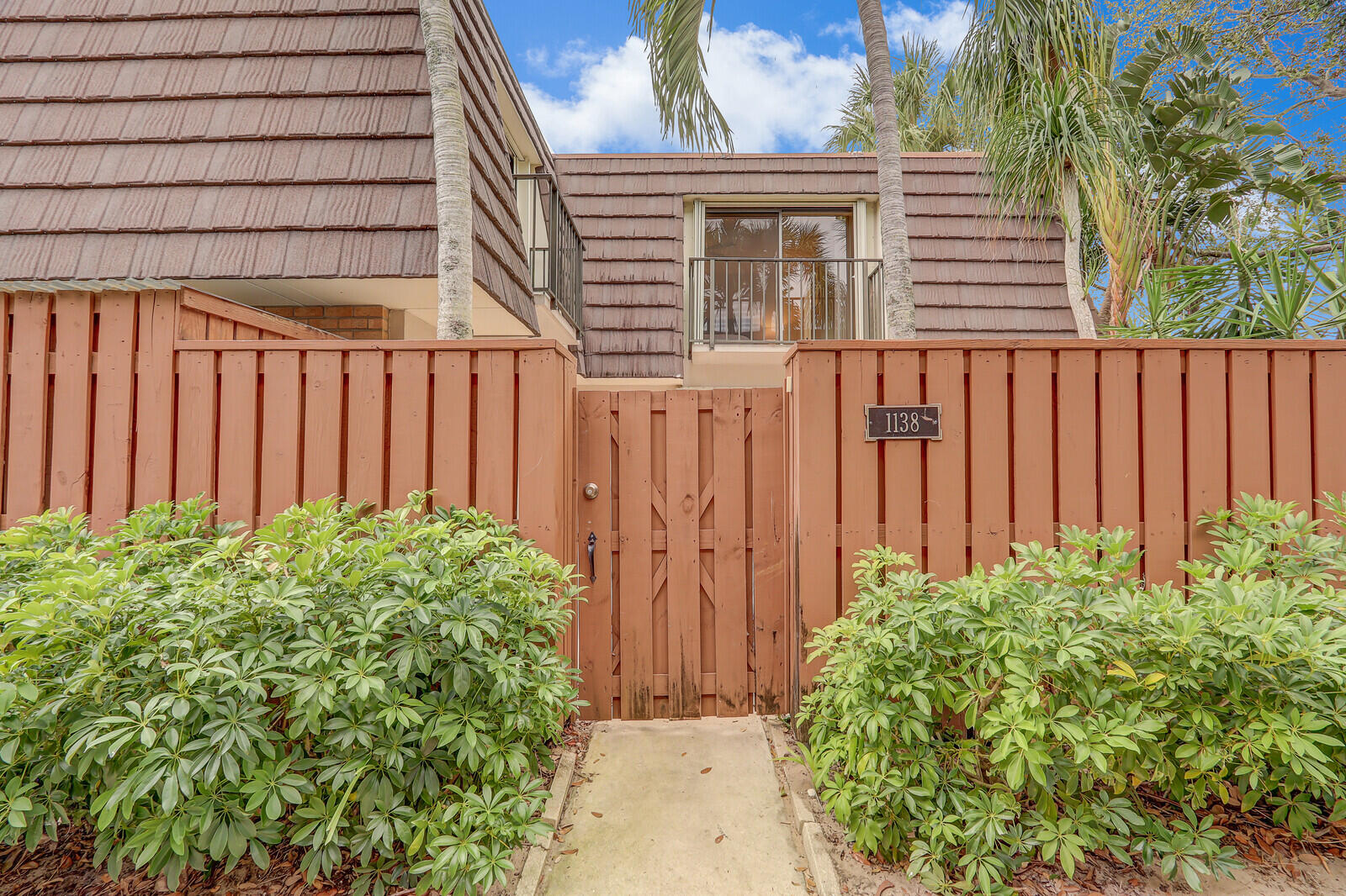 1138 11th Court Jupiter, FL 33477 - Photo 3 of 36 02_Image_2_mls