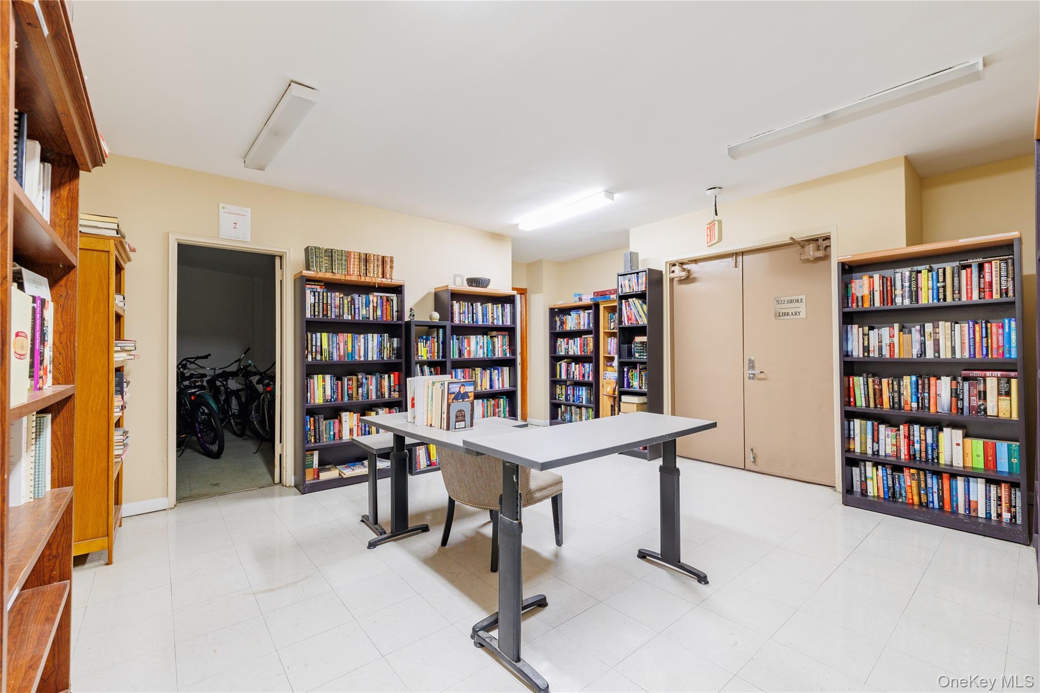 522 Shore Road, Unit 6M Long Beach, NY 11561 - Photo 23 of 28 Community Library