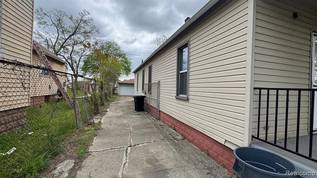 253 Beechwood Street River Rouge, MI 48218 - Photo 4 of 25