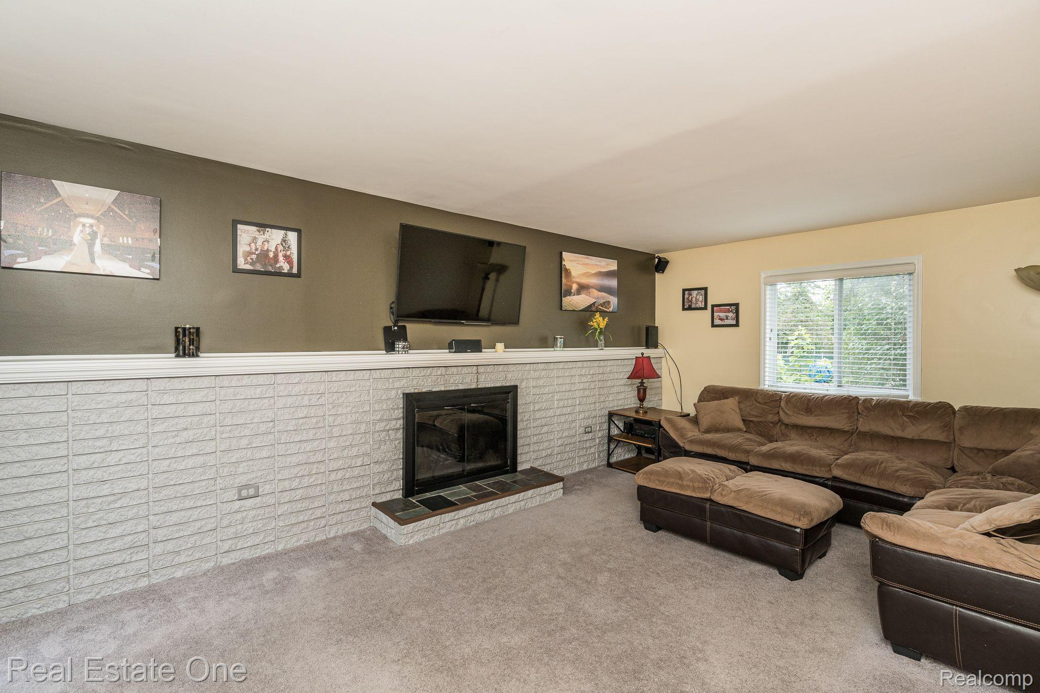 2623 Rhodes Drive Troy, MI 48083 - Photo 16 of 28 Gallery Image 16