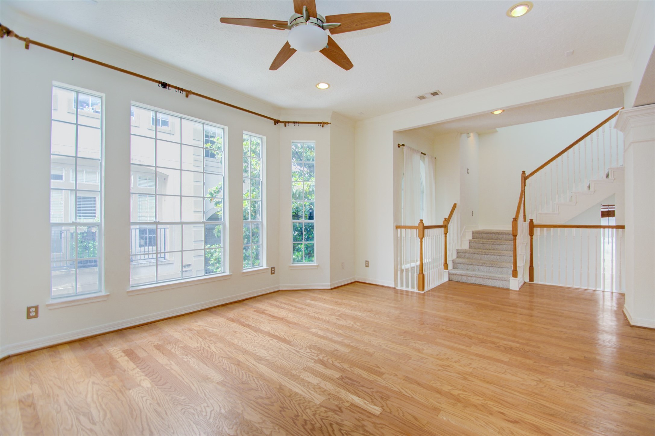 911 Reinicke Street Houston, TX 77007 - Photo 17 of 48