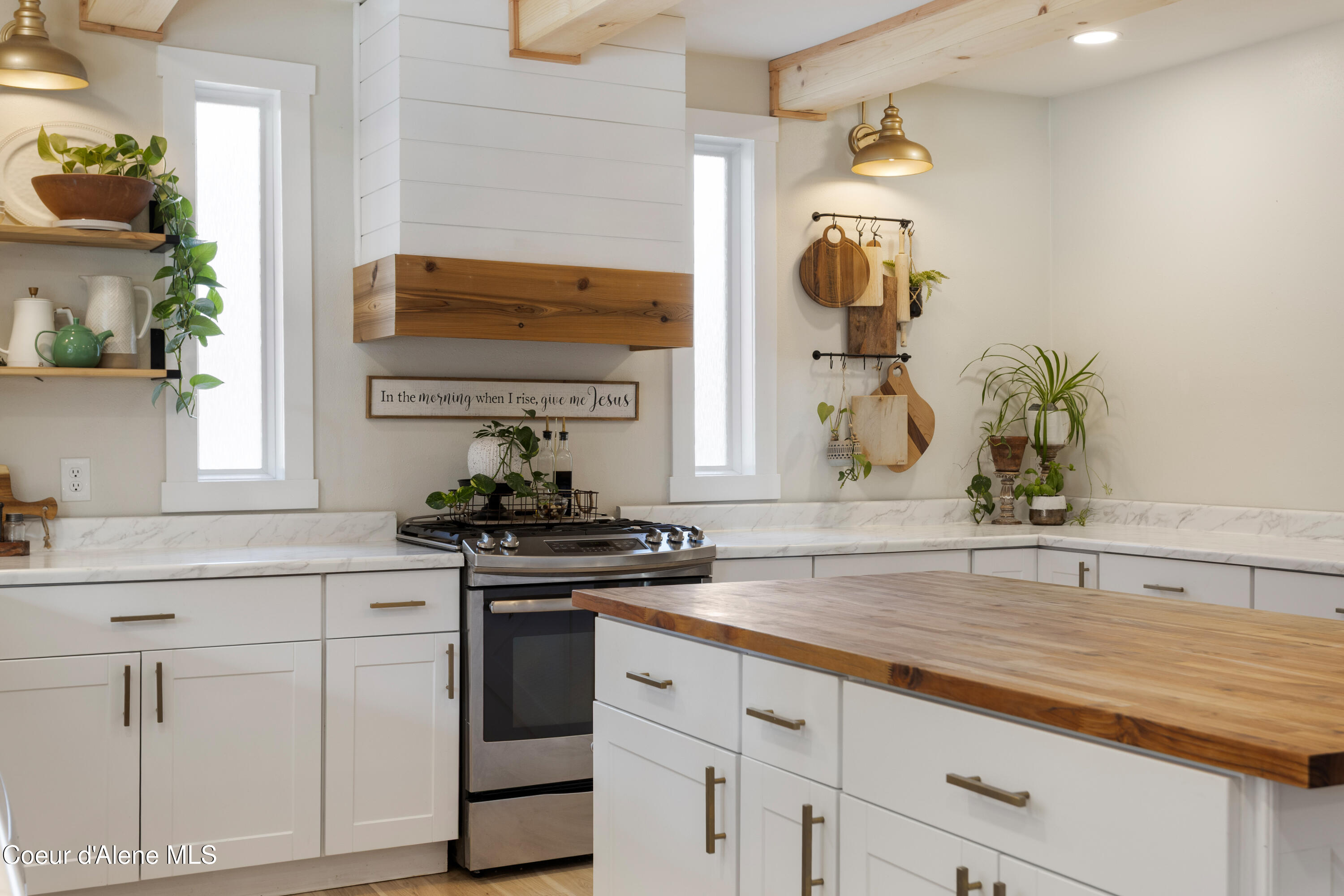 87 Rock Road Sandpoint, ID 83864 - Photo 11 of 56 Kitchen