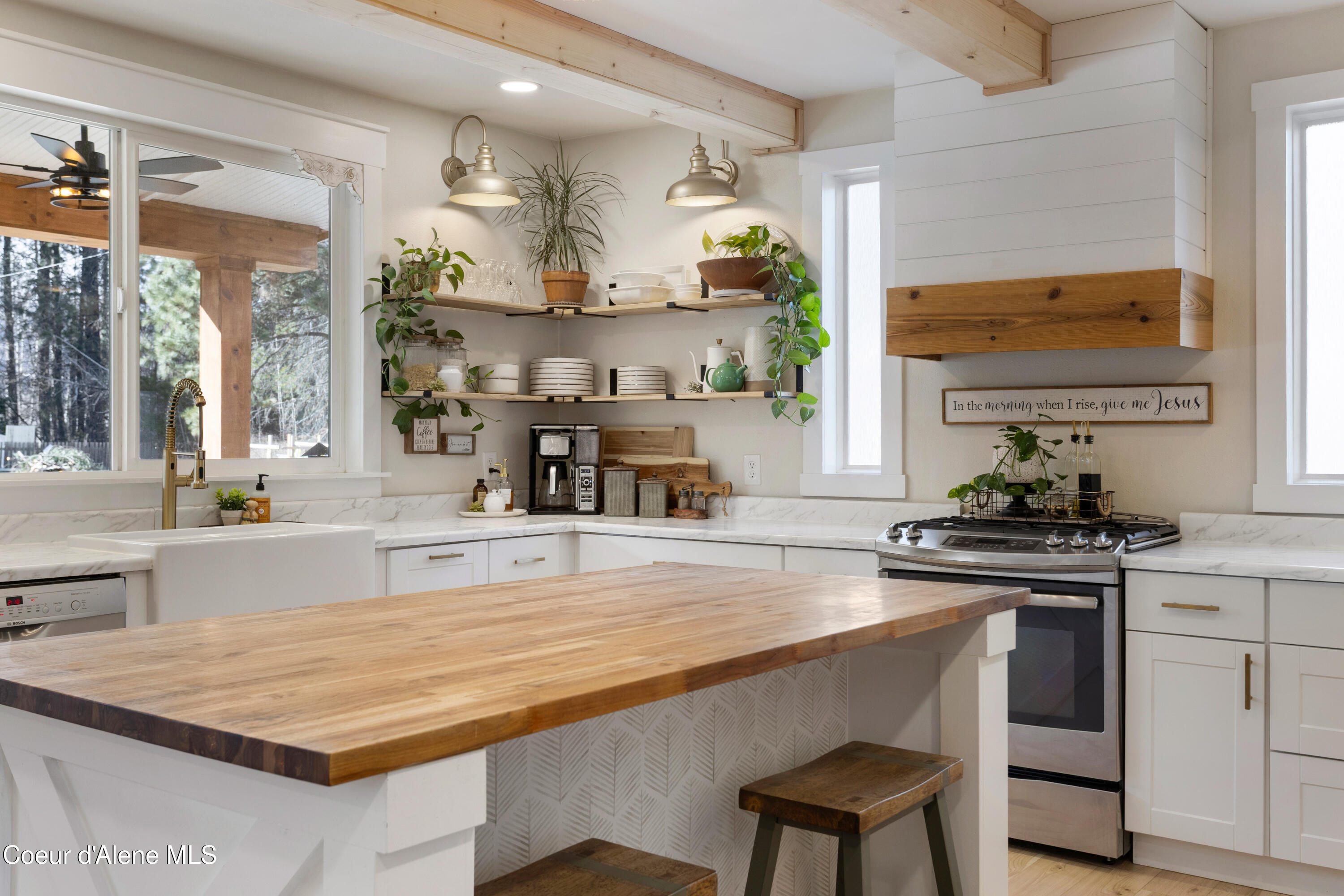 87 Rock Road Sandpoint, ID 83864 - Photo 14 of 56 Kitchen