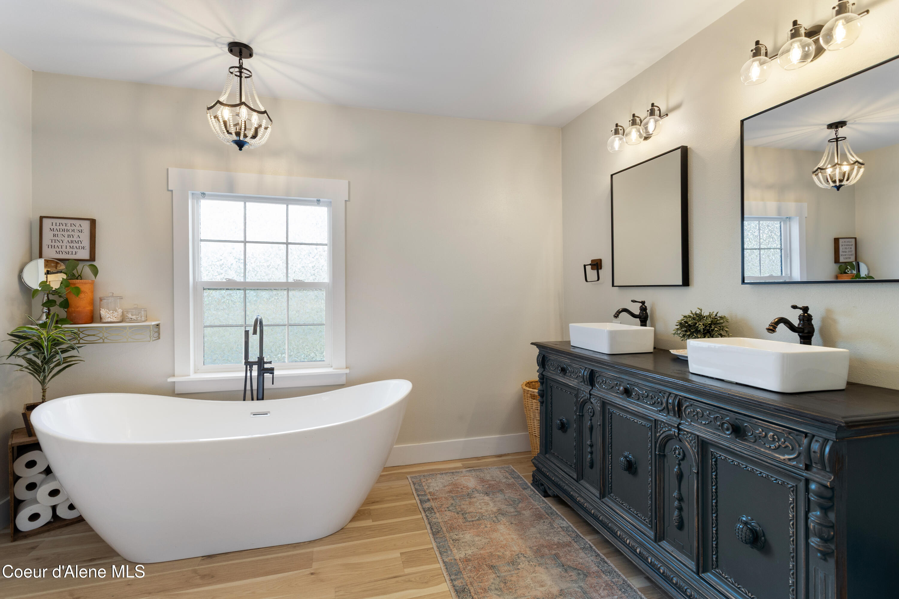 87 Rock Road Sandpoint, ID 83864 - Photo 19 of 56 Main Level Bathroom