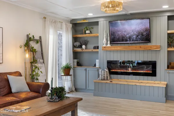 $650,000 | 87 Rock Road, Sandpoint, ID 83864