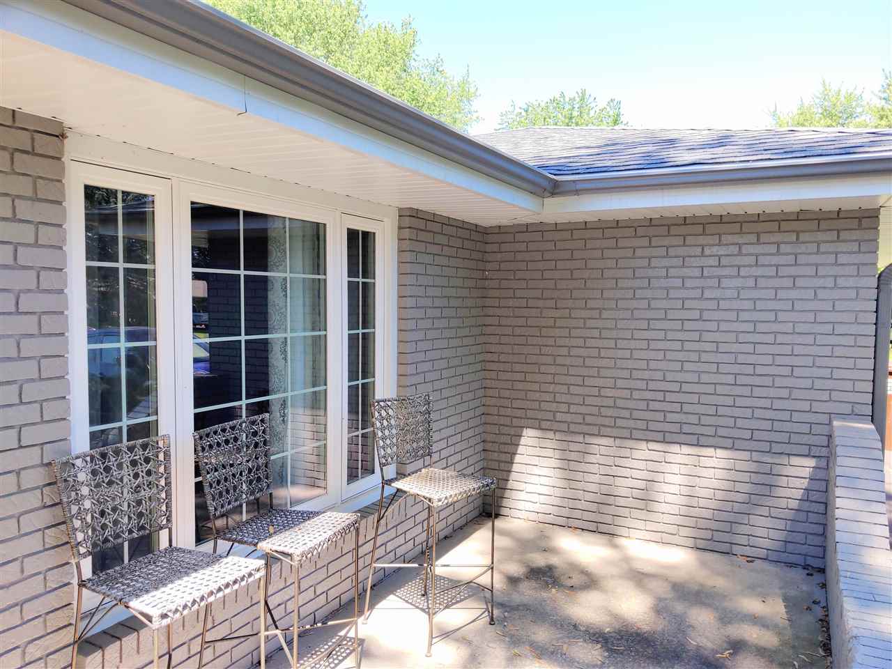 5792 Dover Road Rockford, IL 61109 - Photo 4 of 40 Gallery Image 4