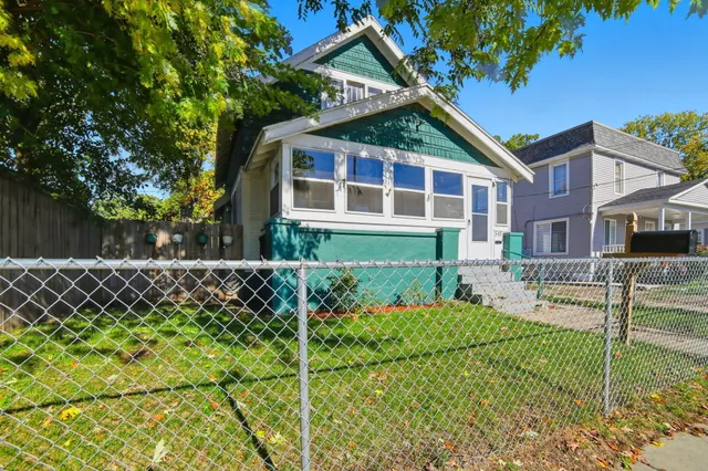 $150,000 | 545 Oakdale Street Southeast, Grand Rapids, MI 49507