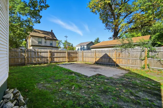 $150,000 | 545 Oakdale Street Southeast, Grand Rapids, MI 49507