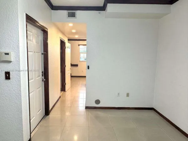$2,300 | 420 East 1st Avenue, Unit B204, Hialeah, FL 33010