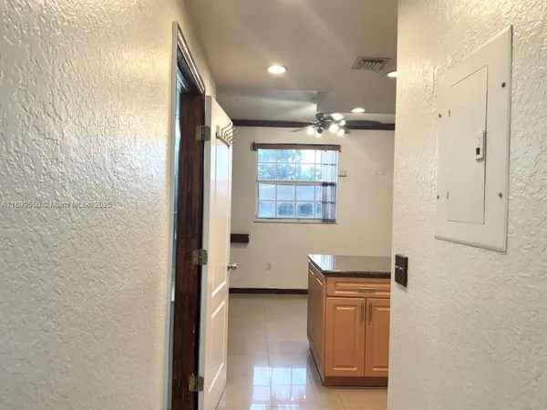 $2,300 | 420 East 1st Avenue, Unit B204, Hialeah, FL 33010