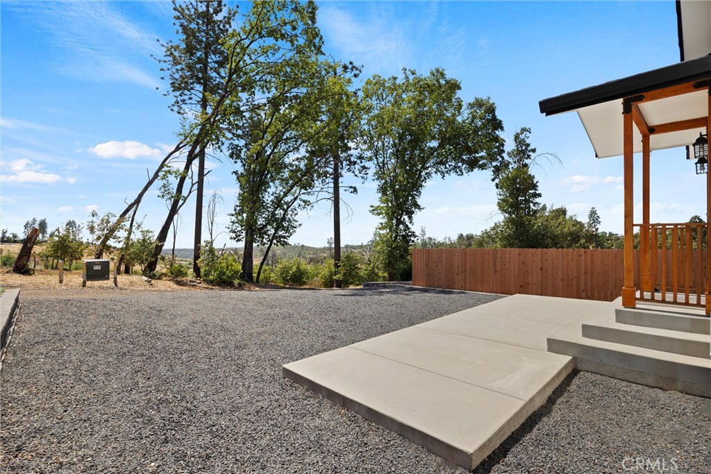 1575 La Grand View Road Paradise, CA 95969 - Photo 3 of 38 a view of a backyard