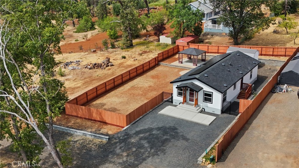 1575 La Grand View Road Paradise, CA 95969 - Photo 36 of 38 an aerial view of residential houses with yard