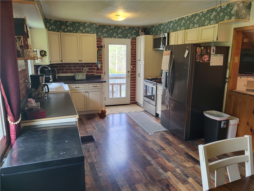 5691 Buck Settlement Road Bath, NY 14810 - Photo 21 of 34