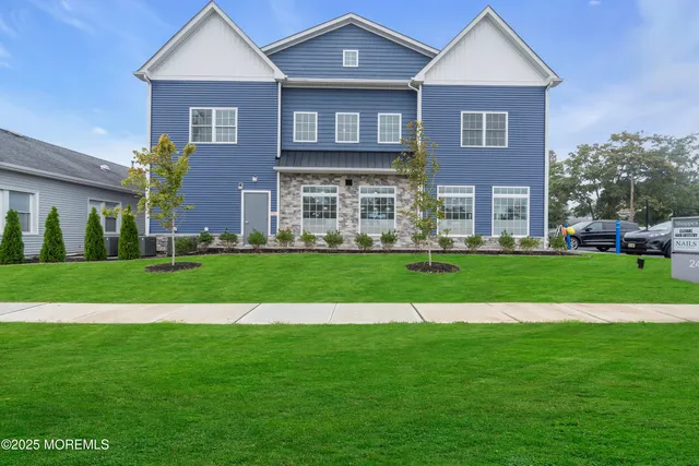 $3,400 | 245 Parker Avenue, Unit 3, Manasquan, NJ 08736