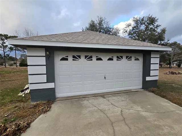 $399,999 | 6221 Northeast 57th Place, Silver Springs, FL 34488