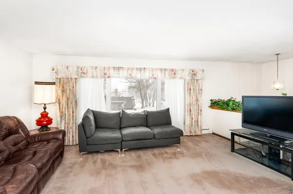 $349,900 | 601 Glenwood Street, Duluth, MN 55803