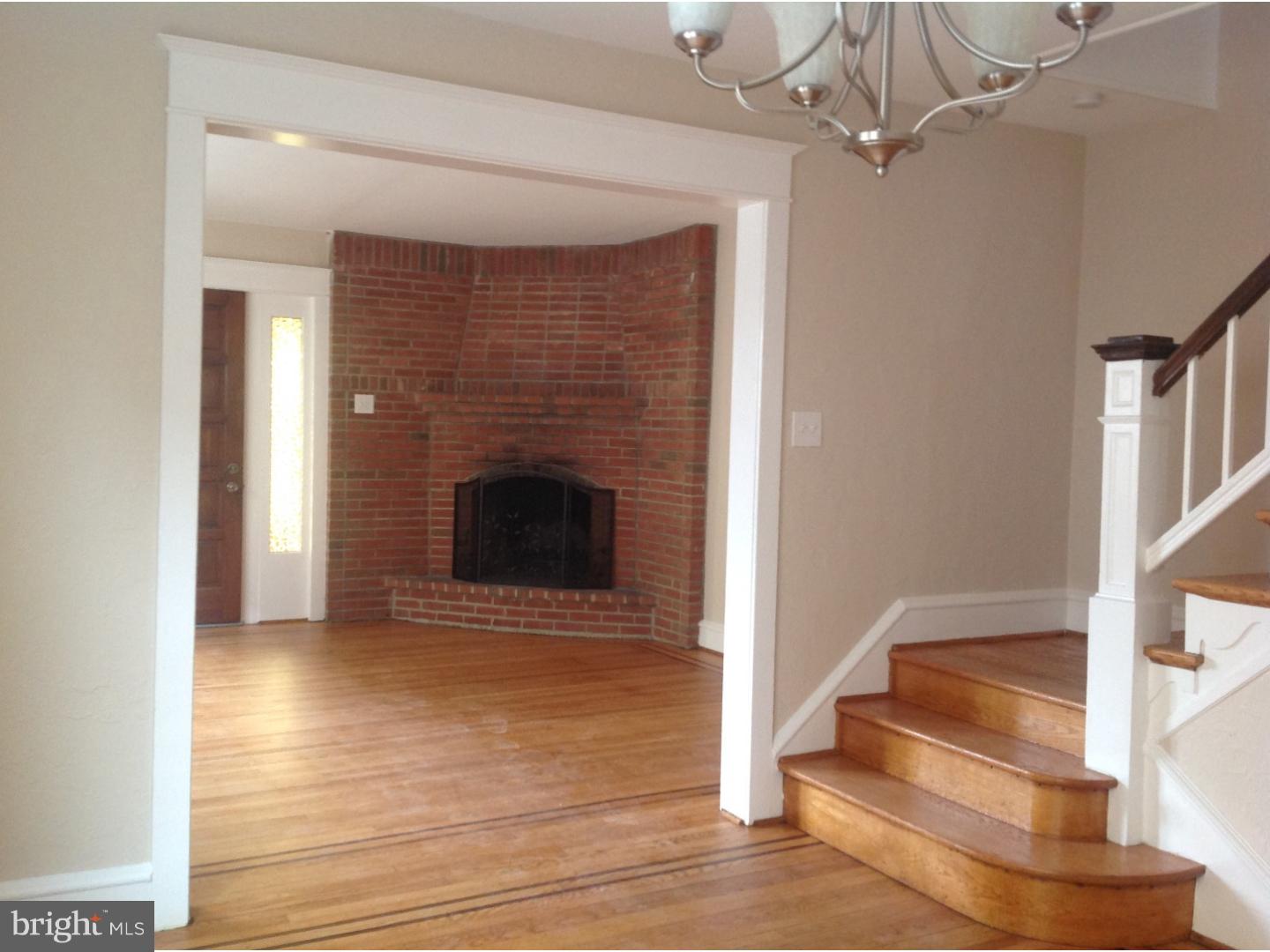 327 East County Line Road Ardmore, PA 19003 - Photo 3 of 24 Living Room