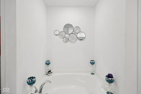 $375,000 | 10101 Caprock Canyon Drive, Indianapolis, IN 46239