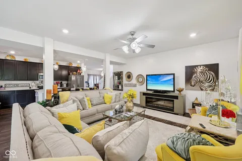 $375,000 | 10101 Caprock Canyon Drive, Indianapolis, IN 46239