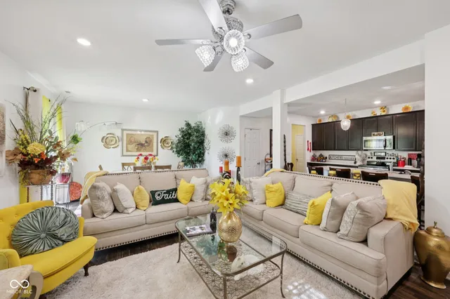 $375,000 | 10101 Caprock Canyon Drive, Indianapolis, IN 46239