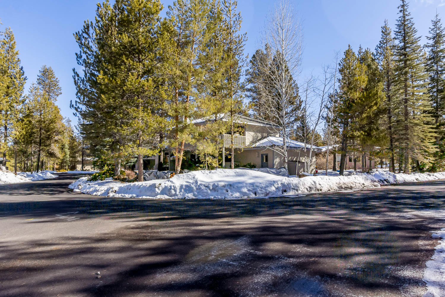 17704 Rogue Lane Sunriver, OR 97707 - Photo 26 of 26 a view of street with houses