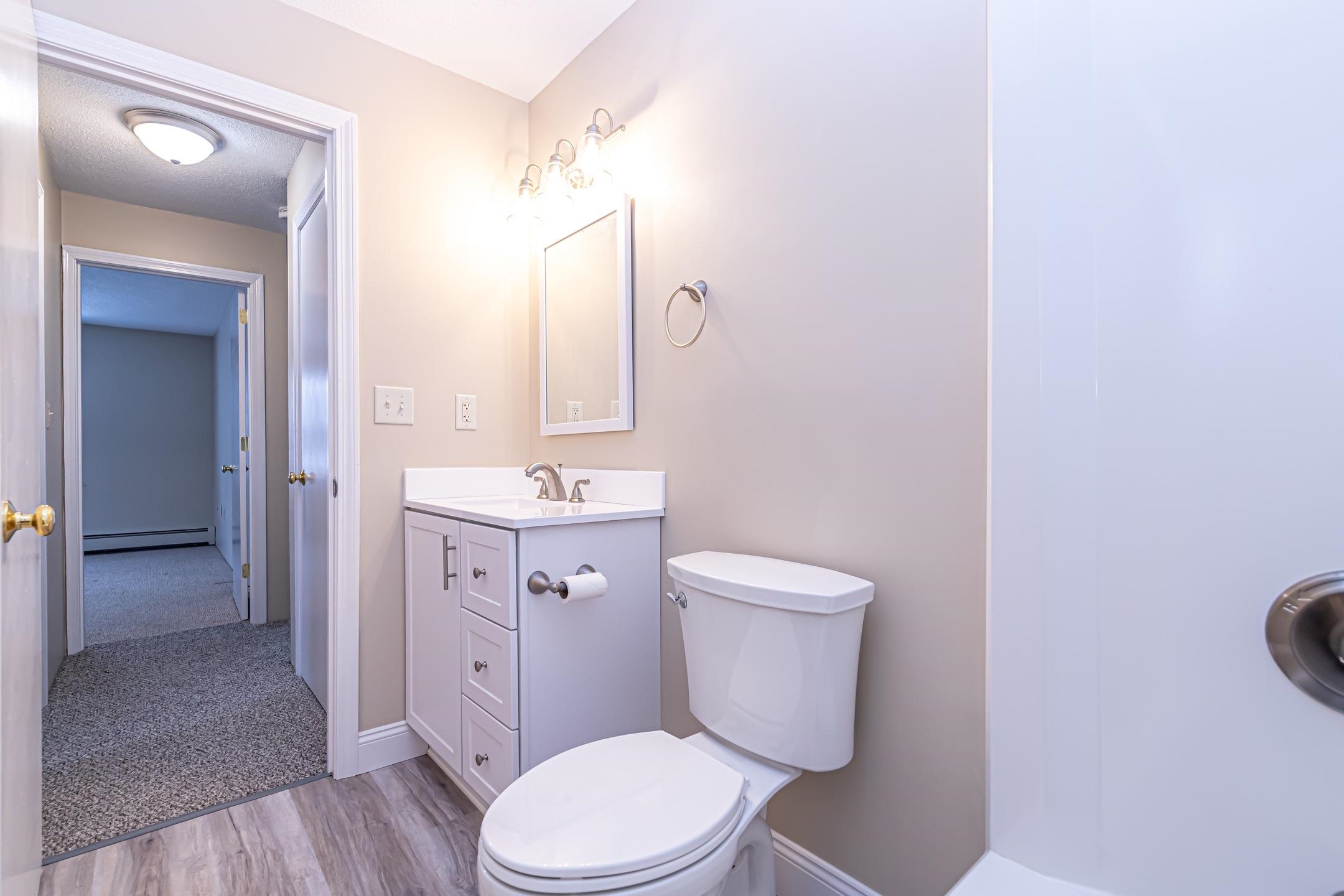 1 Bittersweet Road, Unit 7 Nashua, NH 03060 - Photo 11 of 31