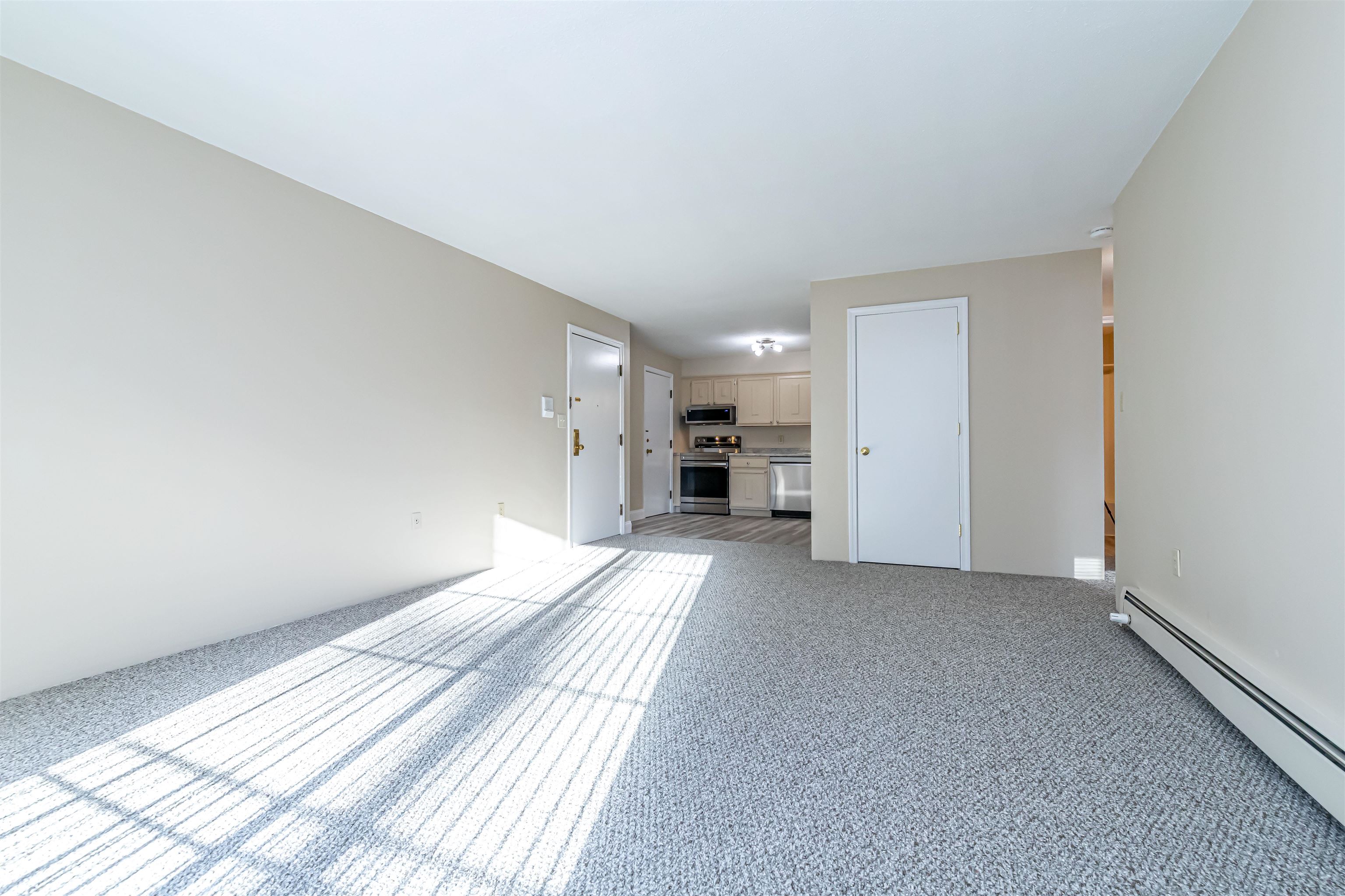 1 Bittersweet Road, Unit 7 Nashua, NH 03060 - Photo 8 of 31