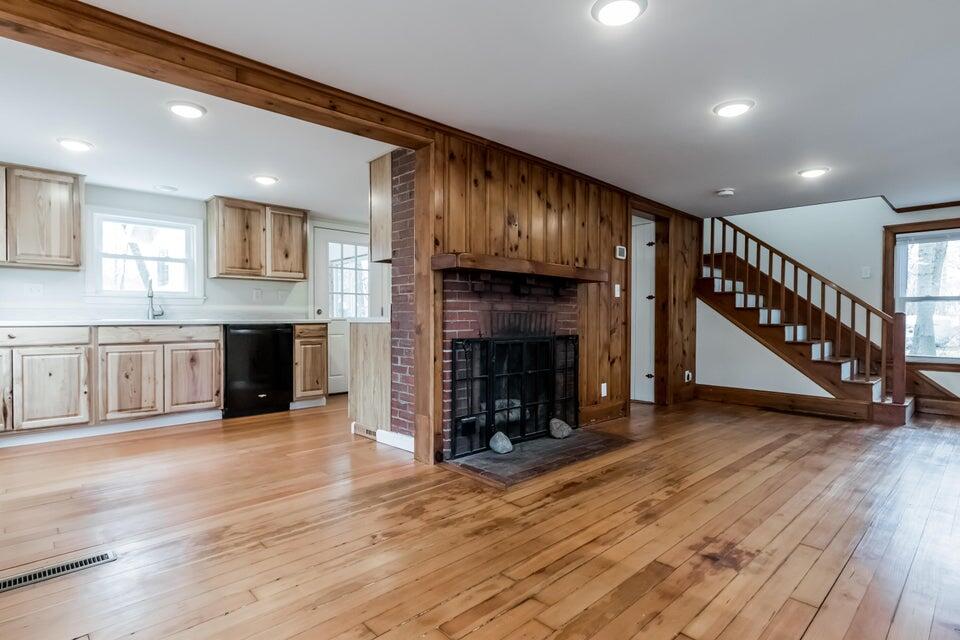 47 Anglers Road Windham, ME 04062 - Photo 8 of 36 20220417003938171641000000-o