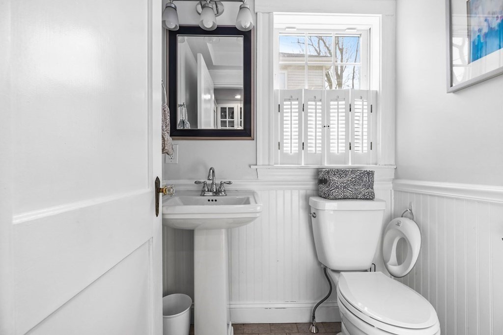 54 Chesbrough Road Boston, MA 02132 - Photo 17 of 28