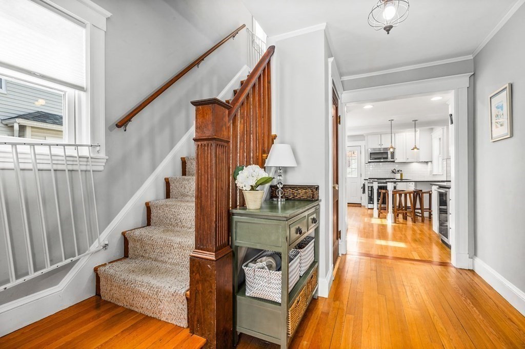 54 Chesbrough Road Boston, MA 02132 - Photo 4 of 28