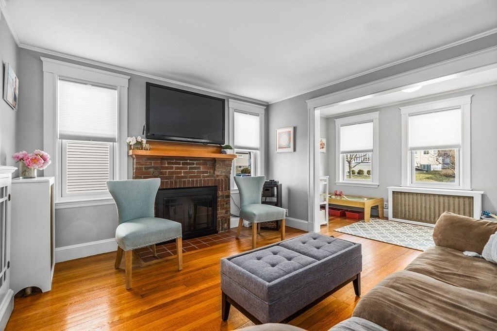 54 Chesbrough Road Boston, MA 02132 - Photo 6 of 28
